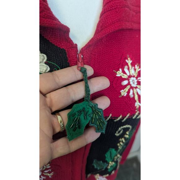 Vintage Tiara International red beaded holiday Christmas sweater cardigan size M - Picture 3 of 10